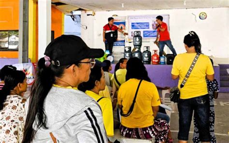 Customer ‘TLC’ rekindles cooking gas biz in Zambales.